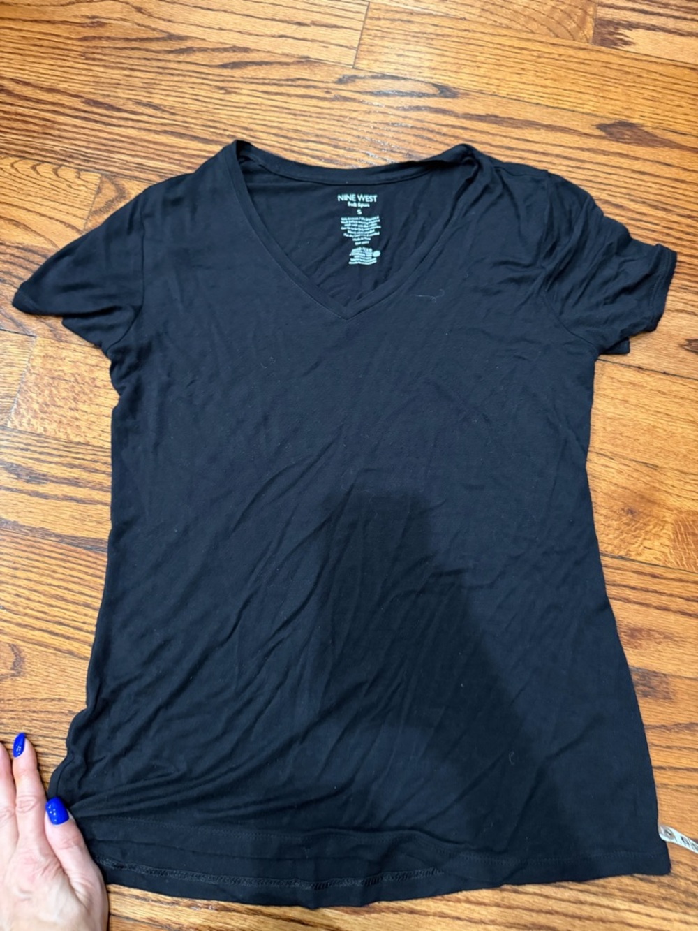Nine West Black V-Neck Short Sleeve Tee